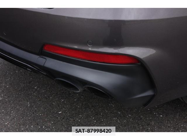 Maserati LEVANTE 2021-04 7818666-13