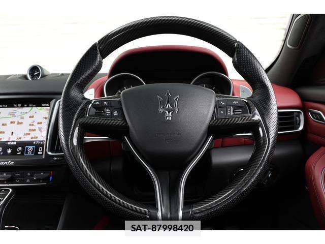 Maserati LEVANTE 2021-04 7818666-16