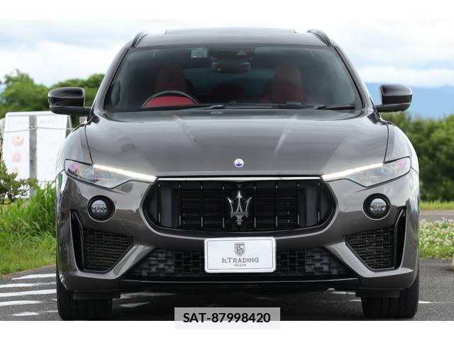 Maserati LEVANTE 2021-04 7818666-19