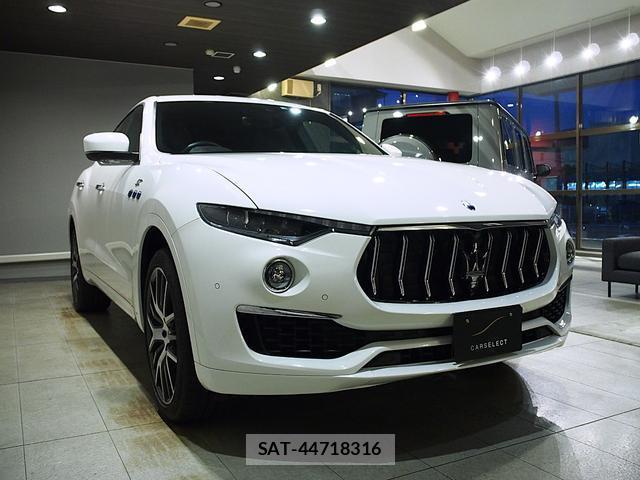 Maserati LEVANTE 2022-10 7822813-0