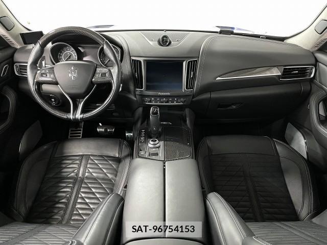 Maserati LEVANTE 2020-03 7823356-2