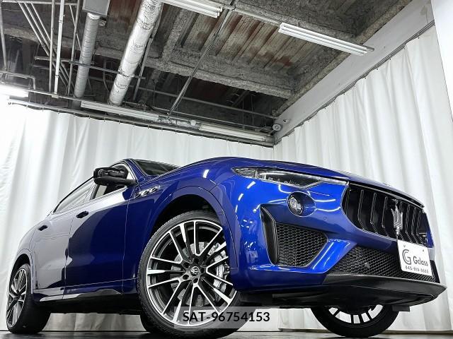 Maserati LEVANTE 2020-03 7823356-3