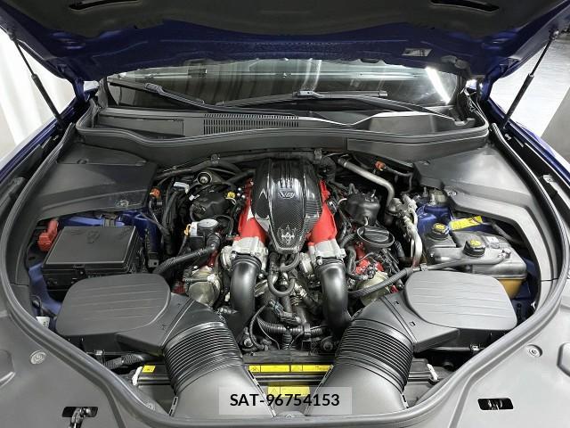 Maserati LEVANTE 2020-03 7823356-7