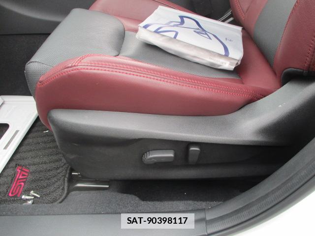 Subaru LEVORG 2023-07 7811957-11