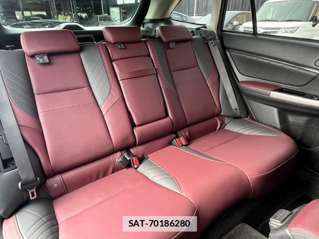 Subaru LEVORG 2017-09 7819725-14