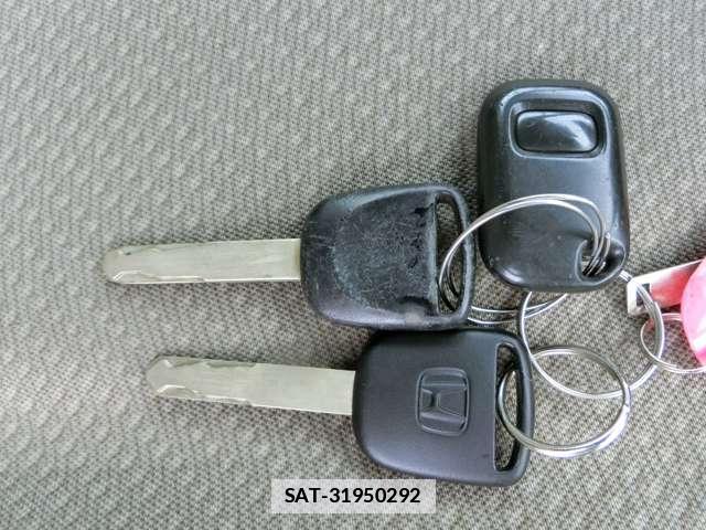 Honda LIFE 2012-11 7813040-9