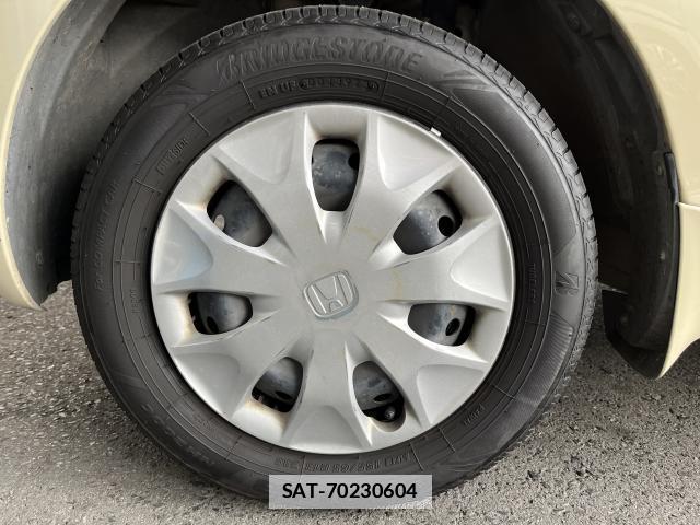 Honda LIFE 2011-10 7815278-4