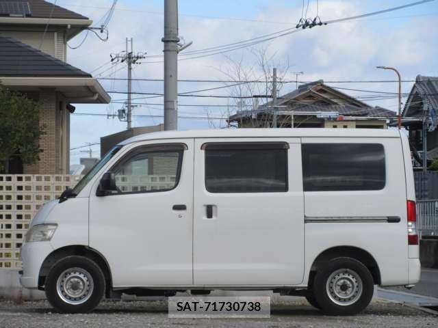 Toyota LITEACE VAN 2014-11 7813544-13