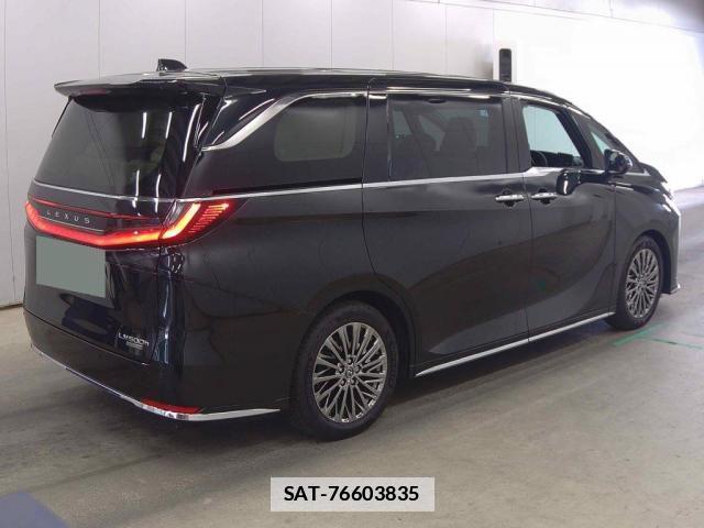 Lexus LM 2025-06 7814986-4