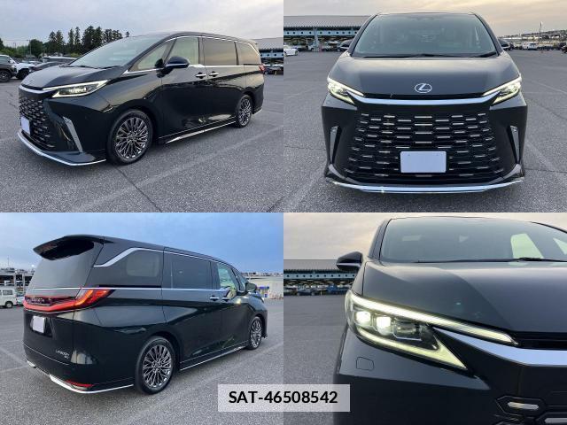 Lexus LM 2026-05 7818000-3