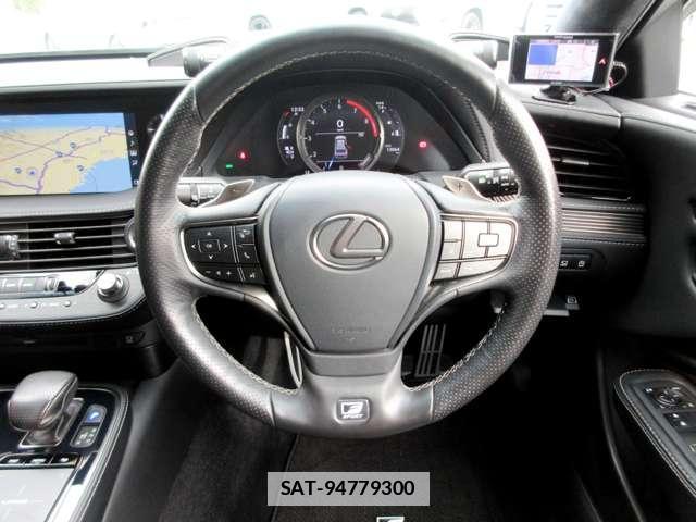 Lexus LS 2018-02 7811523-11