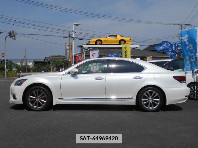 Lexus LS 2016-04 7812045-10