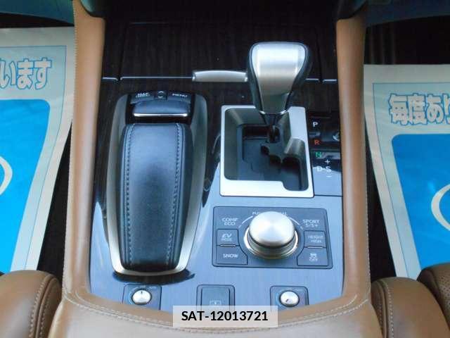Lexus LS 2014-02 7812052-15