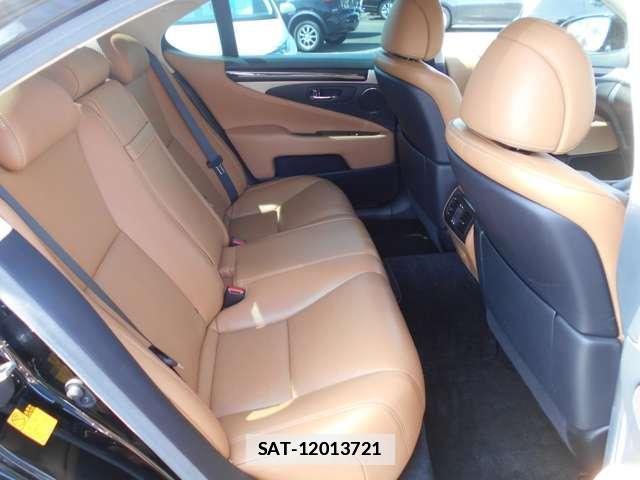 Lexus LS 2014-02 7812052-7