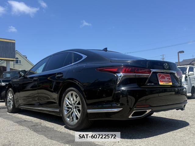 Lexus LS 2018-01 7812459-14