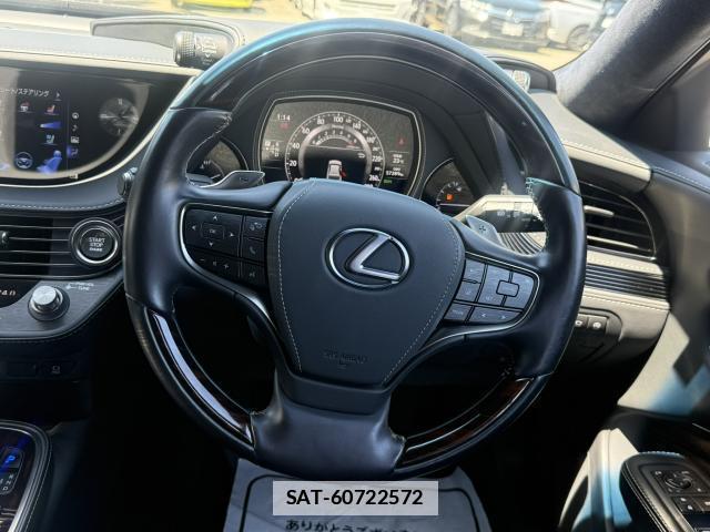 Lexus LS 2018-01 7812459-17