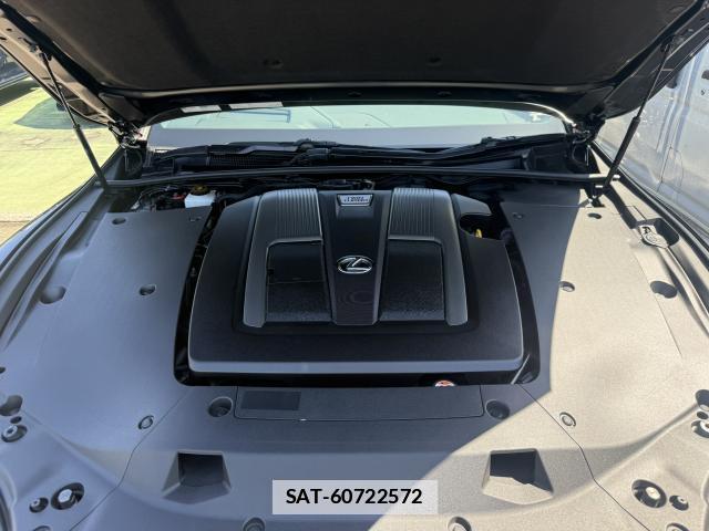 Lexus LS 2018-01 7812459-7