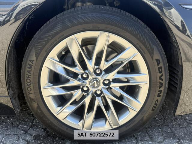 Lexus LS 2018-01 7812459-8