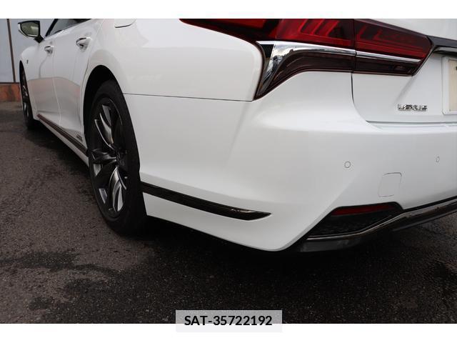 Lexus LS 2017-12 7812868-10