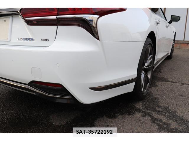 Lexus LS 2017-12 7812868-11