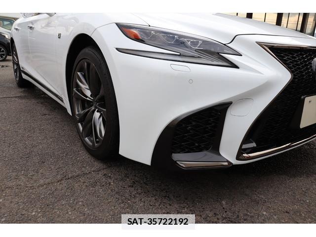 Lexus LS 2017-12 7812868-13