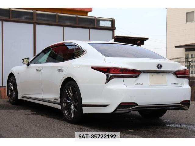 Lexus LS 2017-12 7812868-5