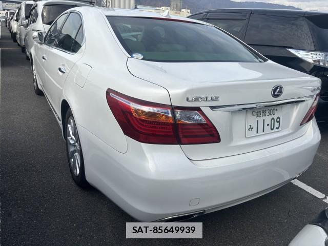 Lexus LS 2010-01 7813407-7