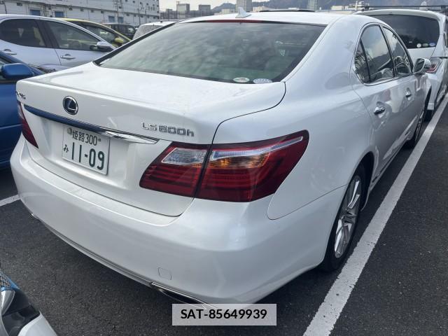 Lexus LS 2010-01 7813407-8
