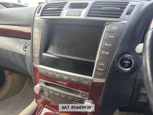 Lexus LS 2010-01 7813407-9