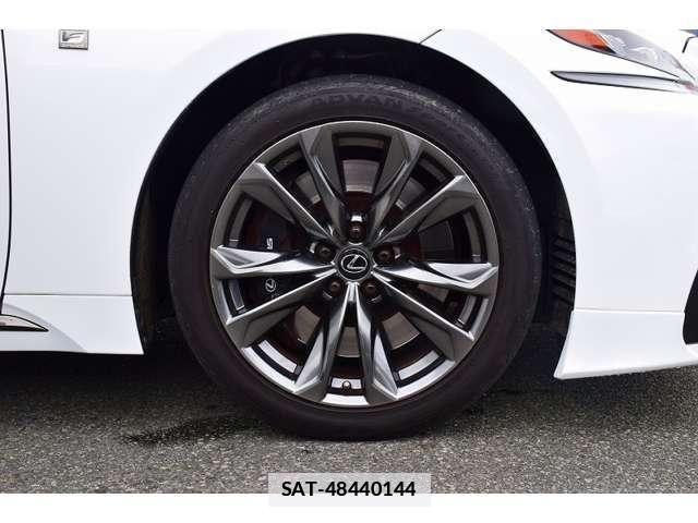 Lexus LS 2019-04 7815335-10