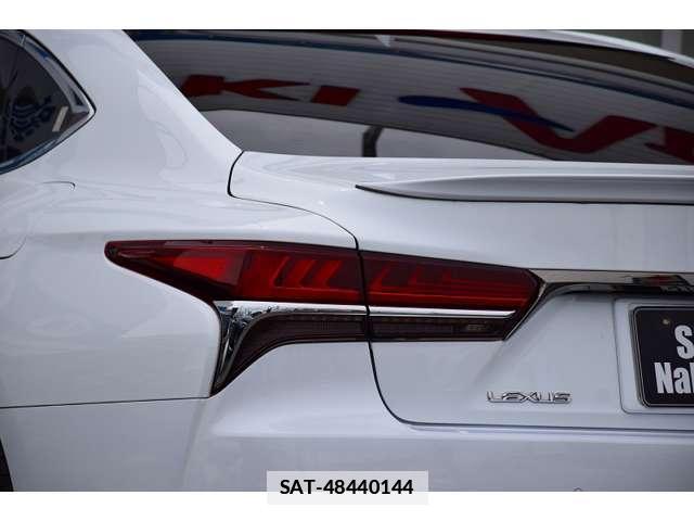 Lexus LS 2019-04 7815335-16