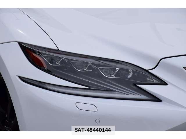 Lexus LS 2019-04 7815335-4