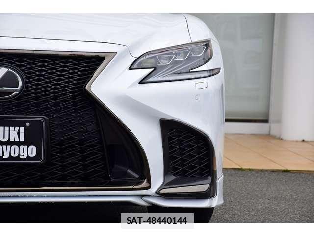 Lexus LS 2019-04 7815335-9