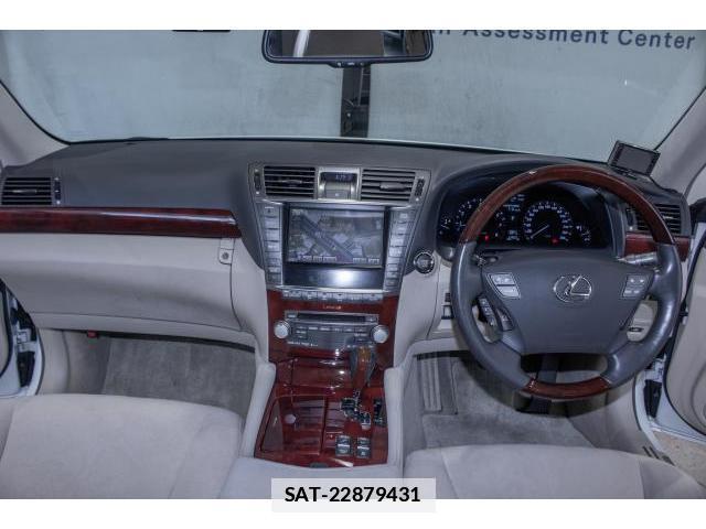Lexus LS 2011-05 7816030-2