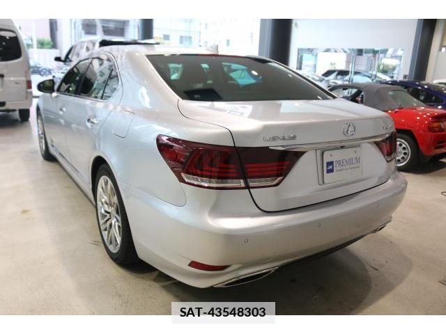 Lexus LS 2015-01 7816060-12