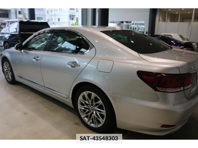 Lexus LS 2015-01 7816060-13