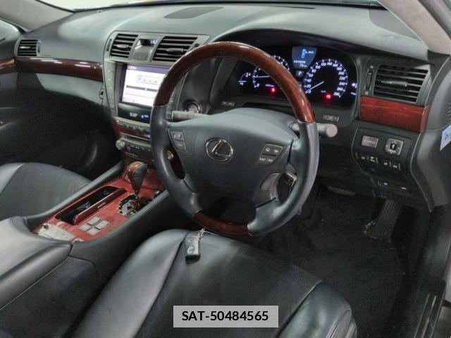 Lexus LS 2011-01 7816151-2