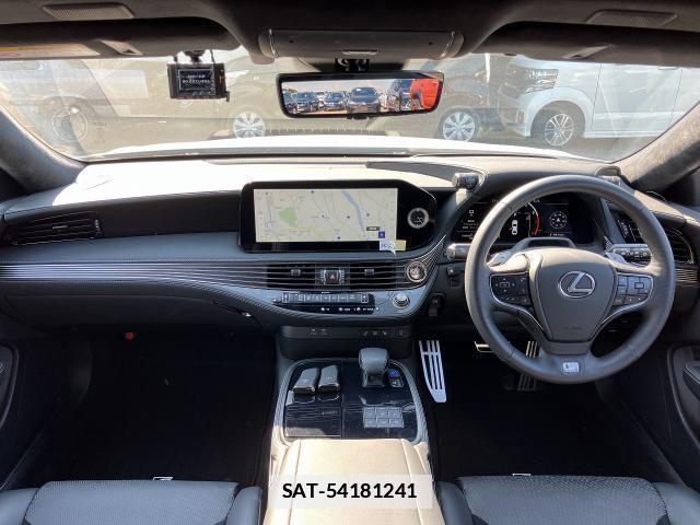 Lexus LS 2025-07 7817996-2