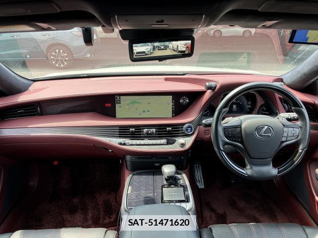 Lexus LS 2018-06 7818051-2