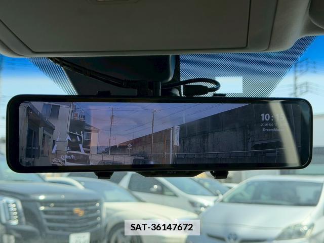 Lexus LS 2013-03 7818892-10