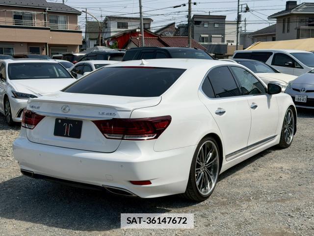 Lexus LS 2013-03 7818892-3