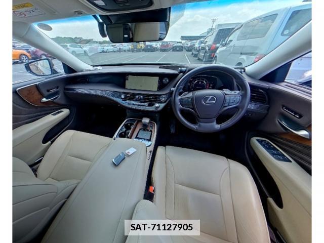 Lexus LS 2018-03 7819199-2
