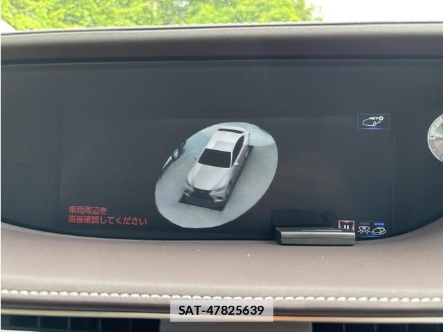 Lexus LS 2018-03 7819886-12