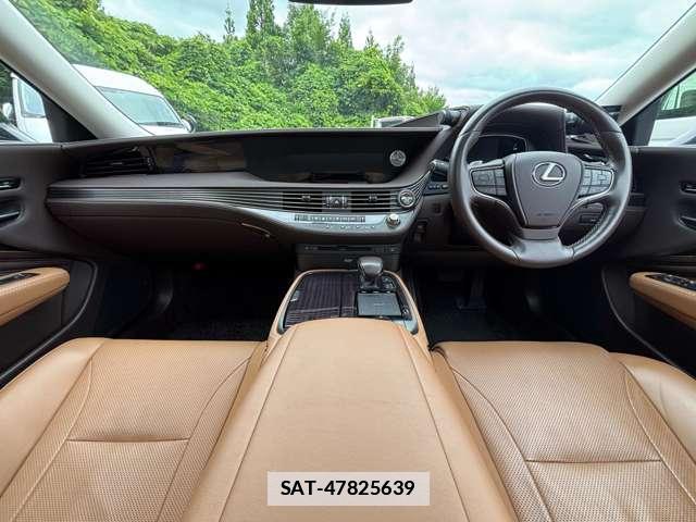 Lexus LS 2018-03 7819886-4