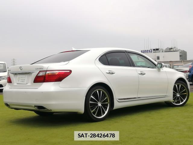 Lexus LS 2010-02 7819950-1