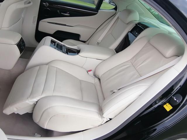 Lexus LS 2007-08 7819971-15