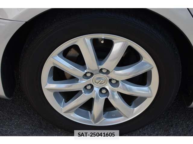 Lexus LS 2008-05 7820760-16