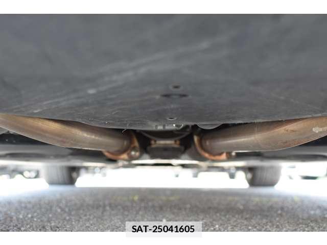 Lexus LS 2008-05 7820760-18