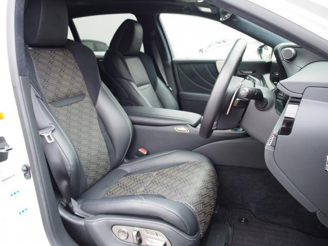 Lexus LS 2021-01 7822814-6