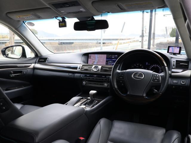 Lexus LS 2014-03 7822968-1